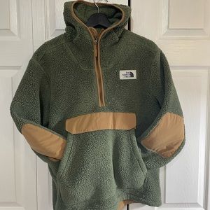 The North Face Mens Campshire 1/2 zip
